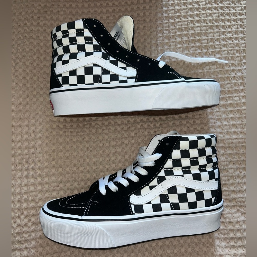 BRAND NEW Vans Sk8-Hi Platform shoes